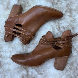 Frye Leather Cutout Booties, sz. 10